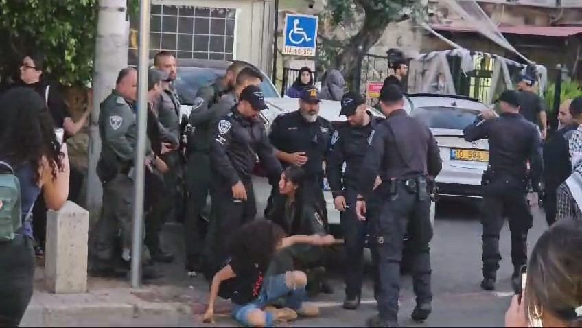 حيفا: الشرطة تقمع وتعتقل متظاهرين ضد الحرب على غزة 